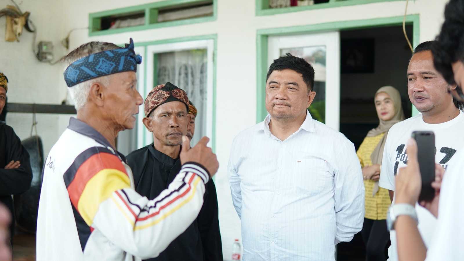 Syakur Amin Disambut Meriah oleh Kesenian Calung saat Kunjungi Pamulihan